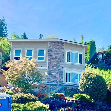 Mountain Retreat 3 Bedroom Garden House Near Heritage Park, Coliseum , Hwy 1, Fishing, Cultus Lake Chilliwack Bagian luar foto