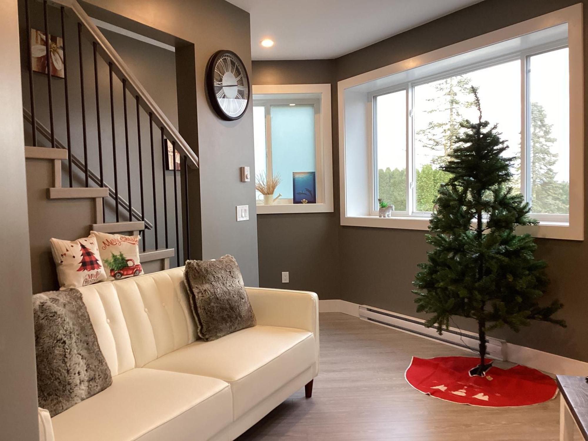 Mountain Retreat 3 Bedroom Garden House Near Heritage Park, Coliseum , Hwy 1, Fishing, Cultus Lake Chilliwack Bagian luar foto