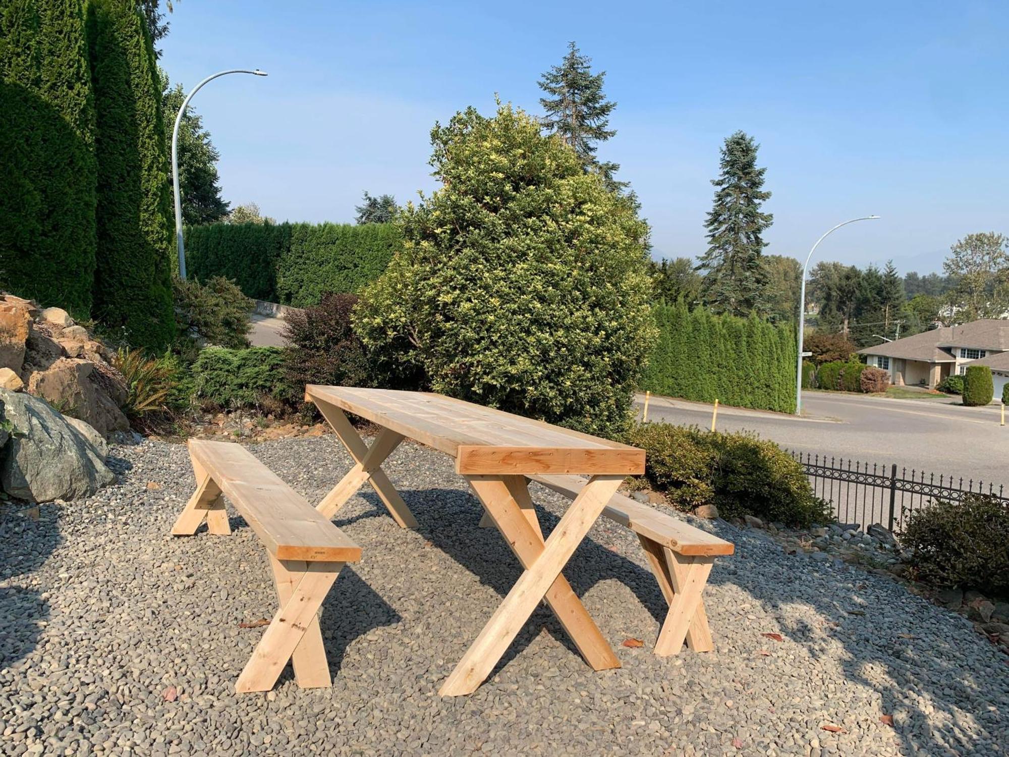 Mountain Retreat 3 Bedroom Garden House Near Heritage Park, Coliseum , Hwy 1, Fishing, Cultus Lake Chilliwack Bagian luar foto